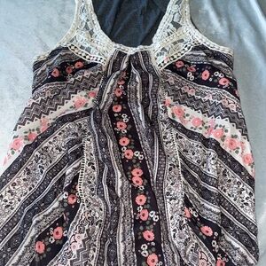 Boho Lace-Trim Floral Tank Top - Black & Grey & Peach